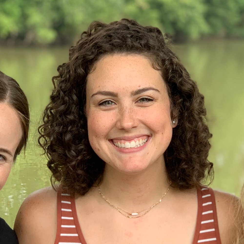 Meet your Posher, Emily